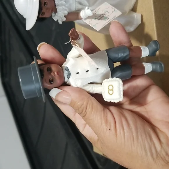 Madam Alexander bundle Three Wedding dolls - Picture 5 of 8